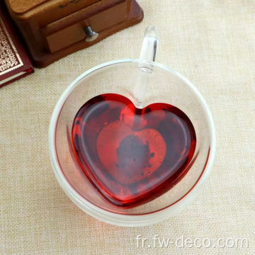 tasse en verre transparent à double mur en forme de coeur